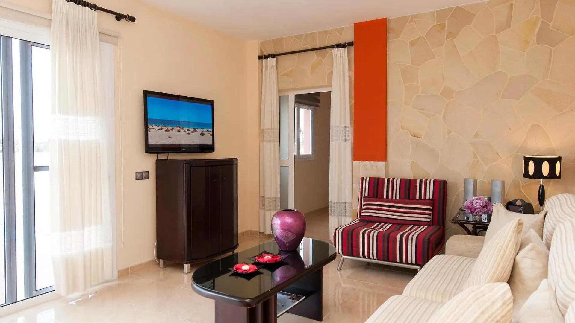 Villa Los Azules With Pool And Jacuzzi 马斯帕洛马斯